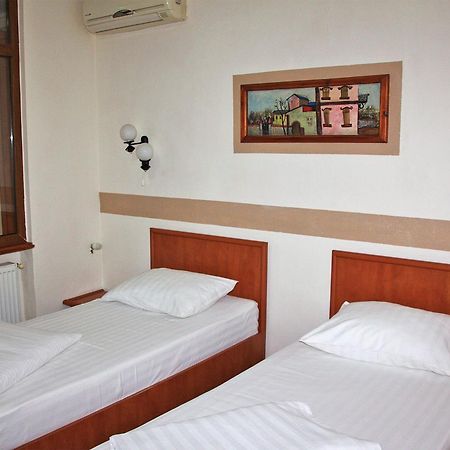 Hotel T23 Iasi Luaran gambar