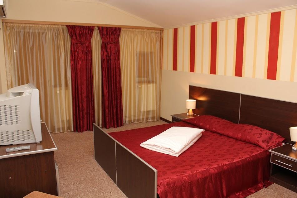 Hotel T23 Iasi Luaran gambar