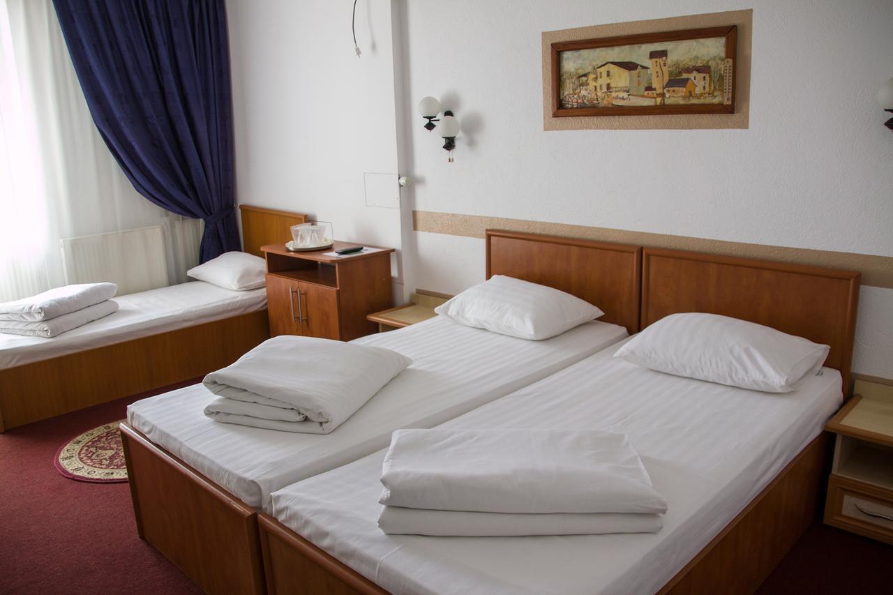 Hotel T23 Iasi Luaran gambar