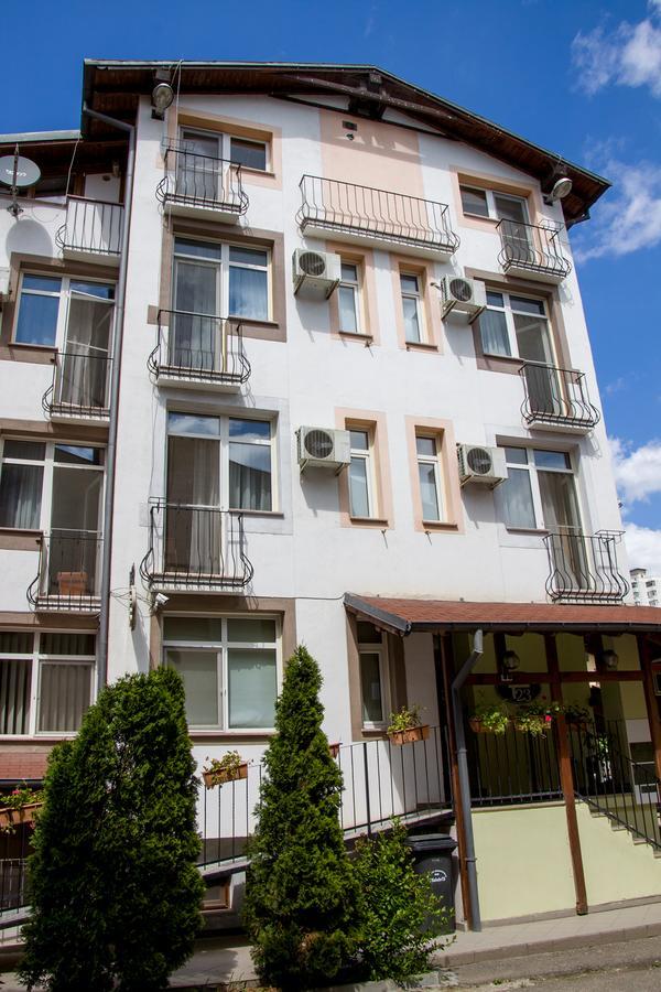 Hotel T23 Iasi Luaran gambar