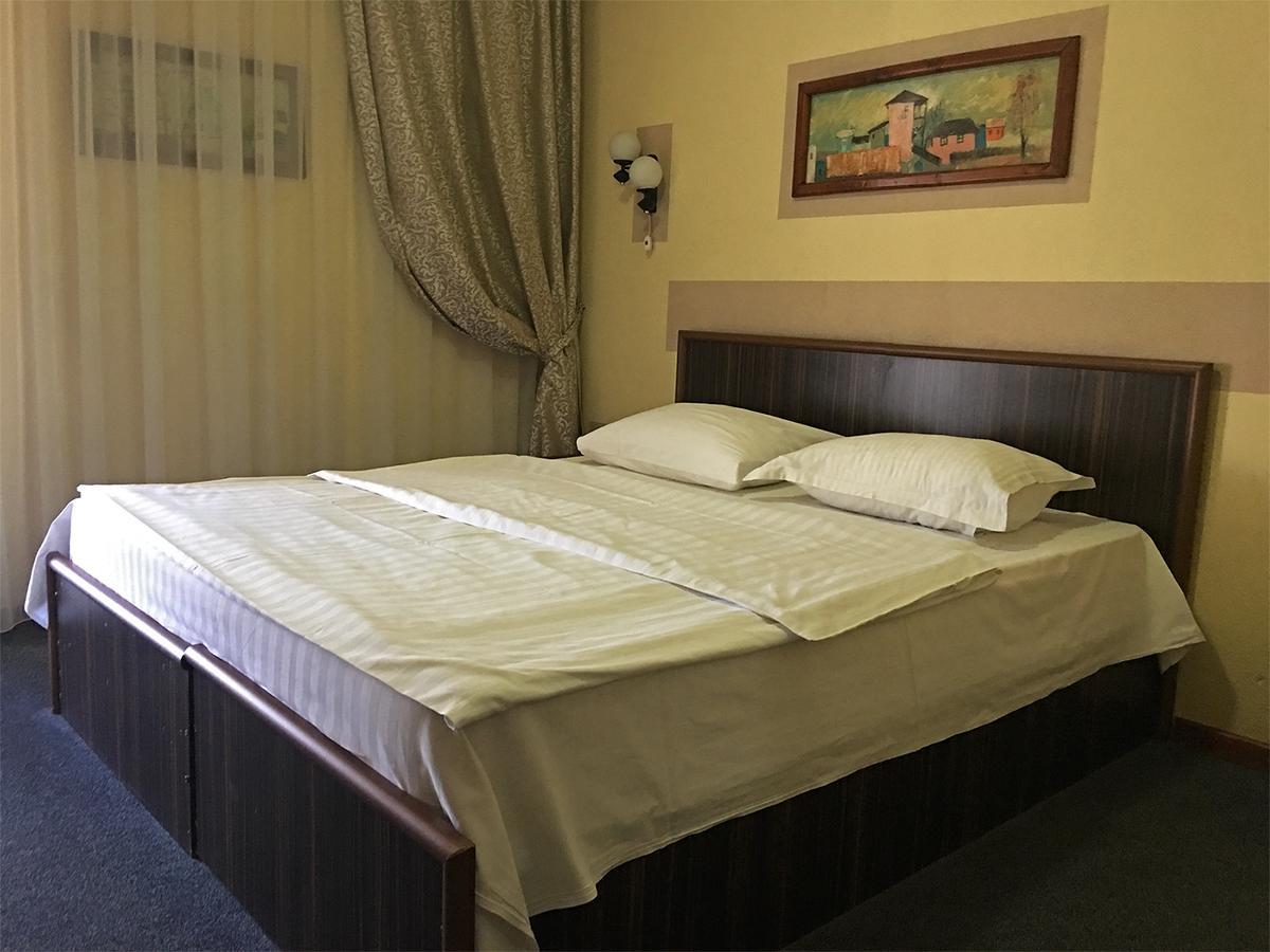 Hotel T23 Iasi Luaran gambar