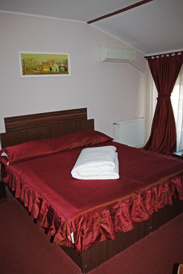 Hotel T23 Iasi Luaran gambar